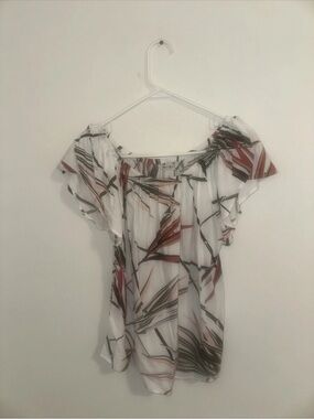 White House Black Market Tropical Palm Off-The-Shoulder Flutter Sleeve Top M